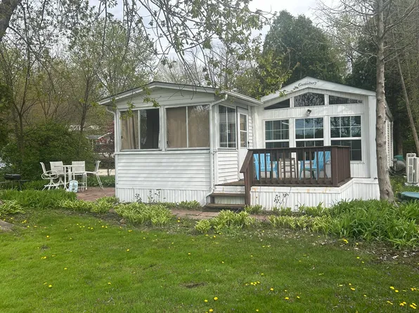 1009 Bay Rd Lot 7, McHenry, IL 60051