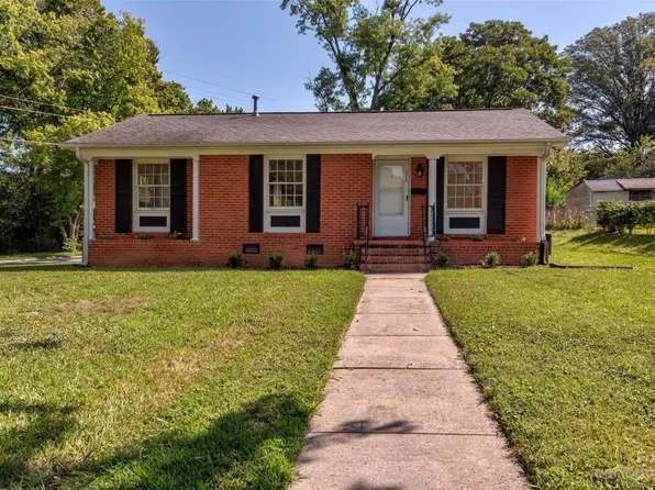 3801 Litchfield Rd, Charlotte, NC 28211