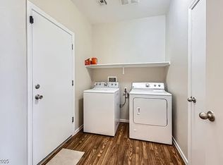 184 Crested Creek Ave, Henderson, NV 89011