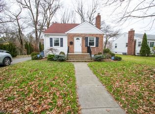 99 Caldwell Pl, Springfield, NJ 07081