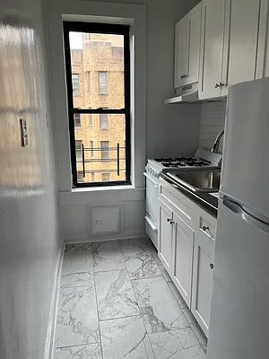 Rented by Winzone Realty Inc | media 10