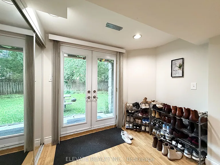 1556 Princelea Pl — Photo 17