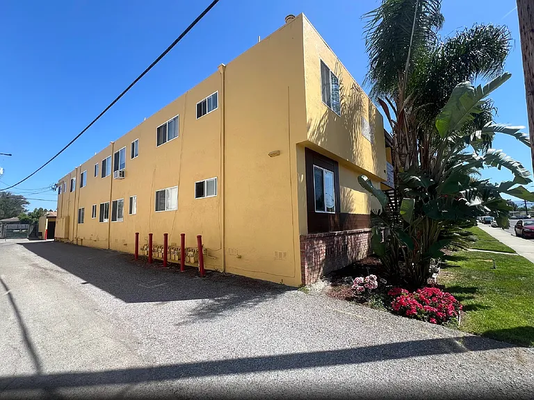 925 Pomeroy Ave — Photo 15