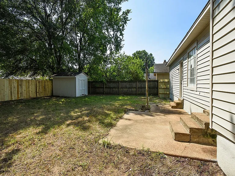 3046 Ridgeway Rd — Photo 16