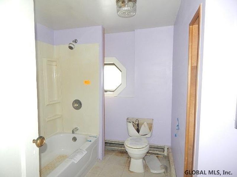 5th image of 1281 LUTHERANVILLE Road