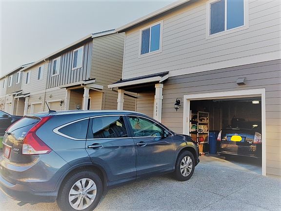 2nd image of 1531 NE 87th St