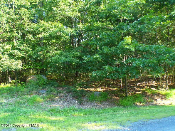 107 Meriwill Ln, Kunkletown, PA 18058