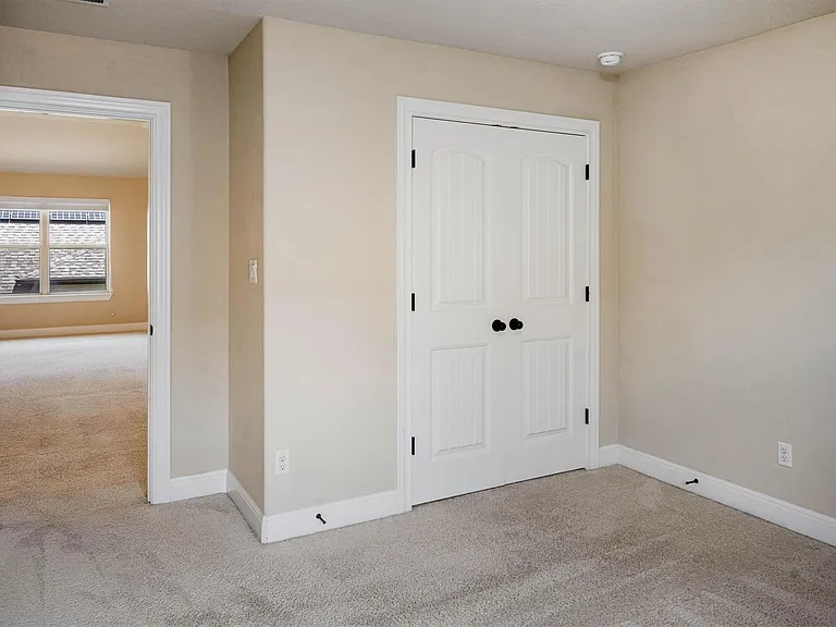 5809 Viejo Dr — Photo 32