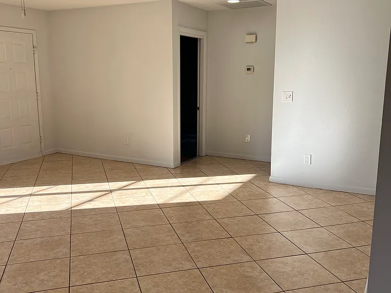 2736 Shadecrest Rd — Photo 21