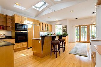 Kitchen :: 5910 Pinewood Road