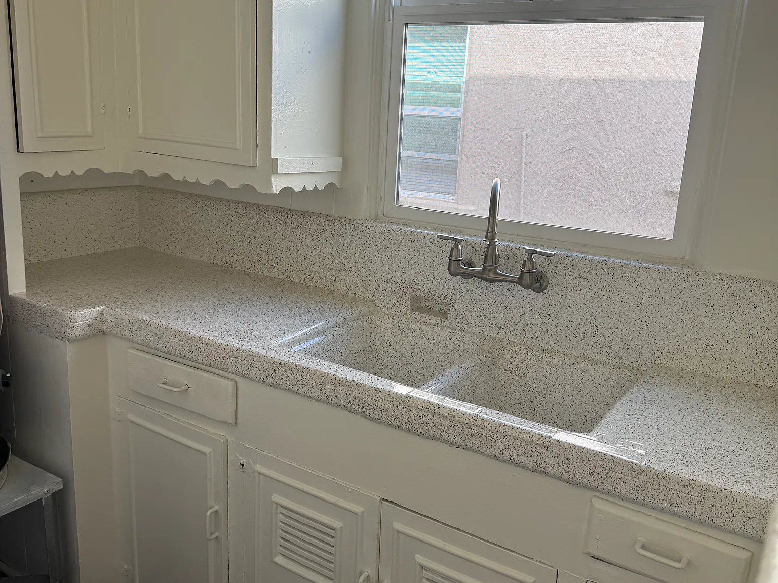 2837 University Ave — Photo 3