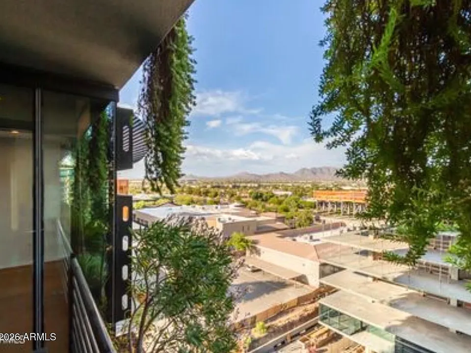 7120 E Kierland Blvd #806