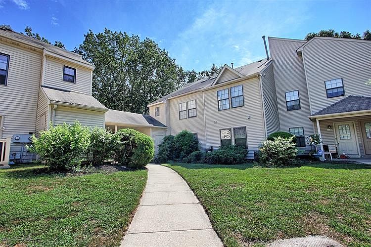 1st image of 206 Owls Nest Ct