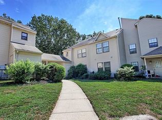 206 Owls Nest Ct, Jackson, NJ 08527