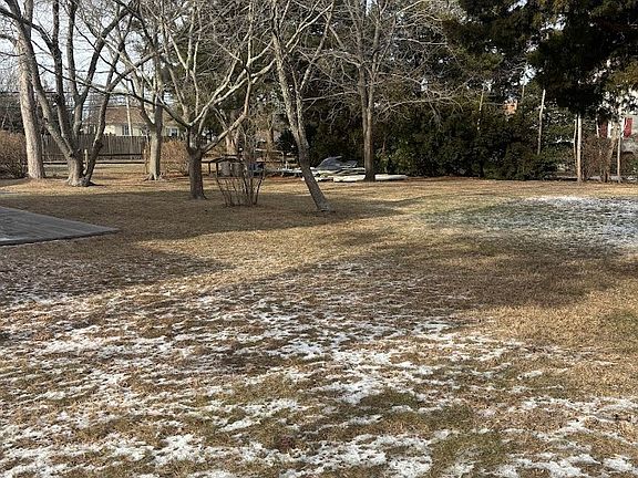 Large rear yard