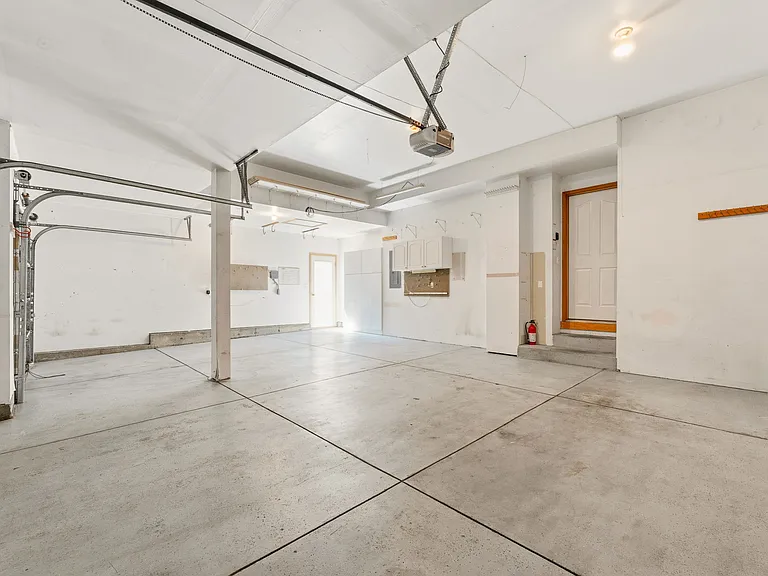 2313 Timber Creek Dr — Photo 23