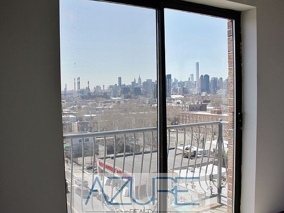 3rd image of 2735 21st St #9B