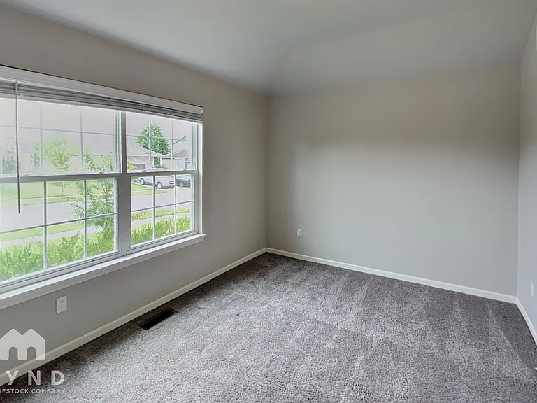742 S Cypress St — Photo 14