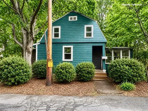 51 Damon St, Concord, MA 01742