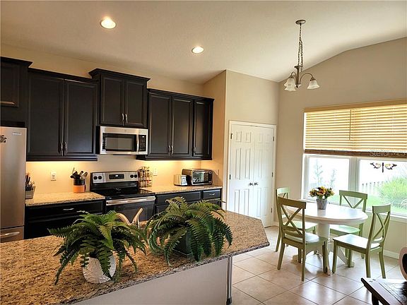 3rd image of 8537 Grand Aspen Way