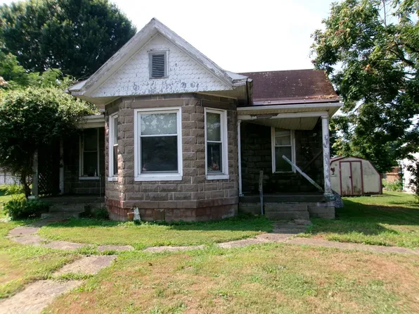 810 Vine St, Racine, OH 45771