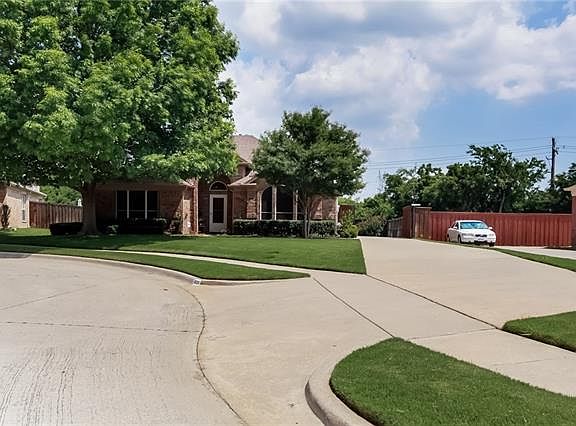 3rd image of 1533 Fairfield Ct