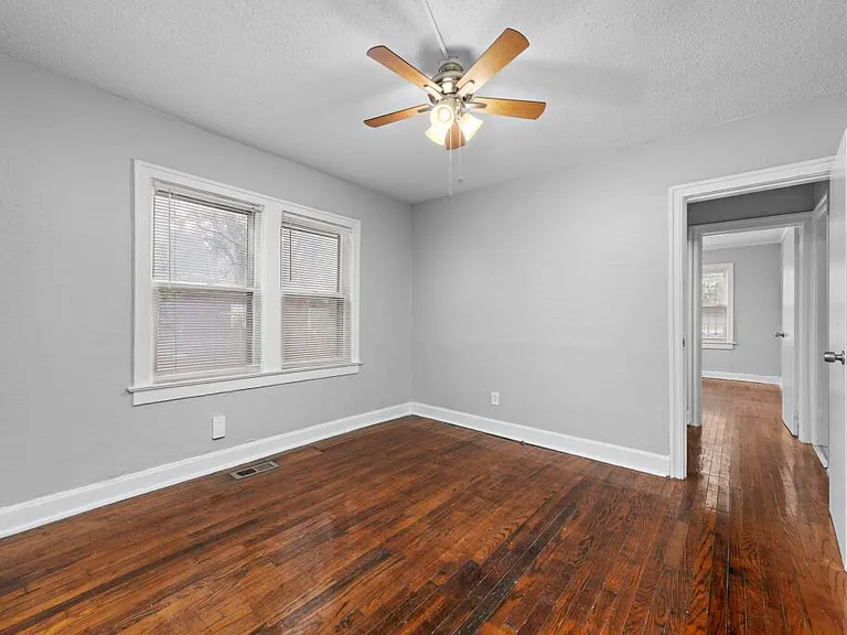 3126 McGee St — Photo 10