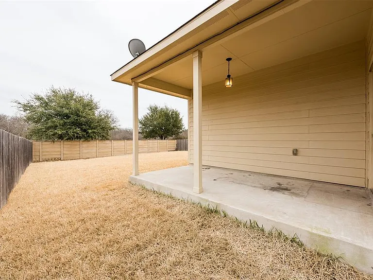 913 Brighton Pl — Photo 27