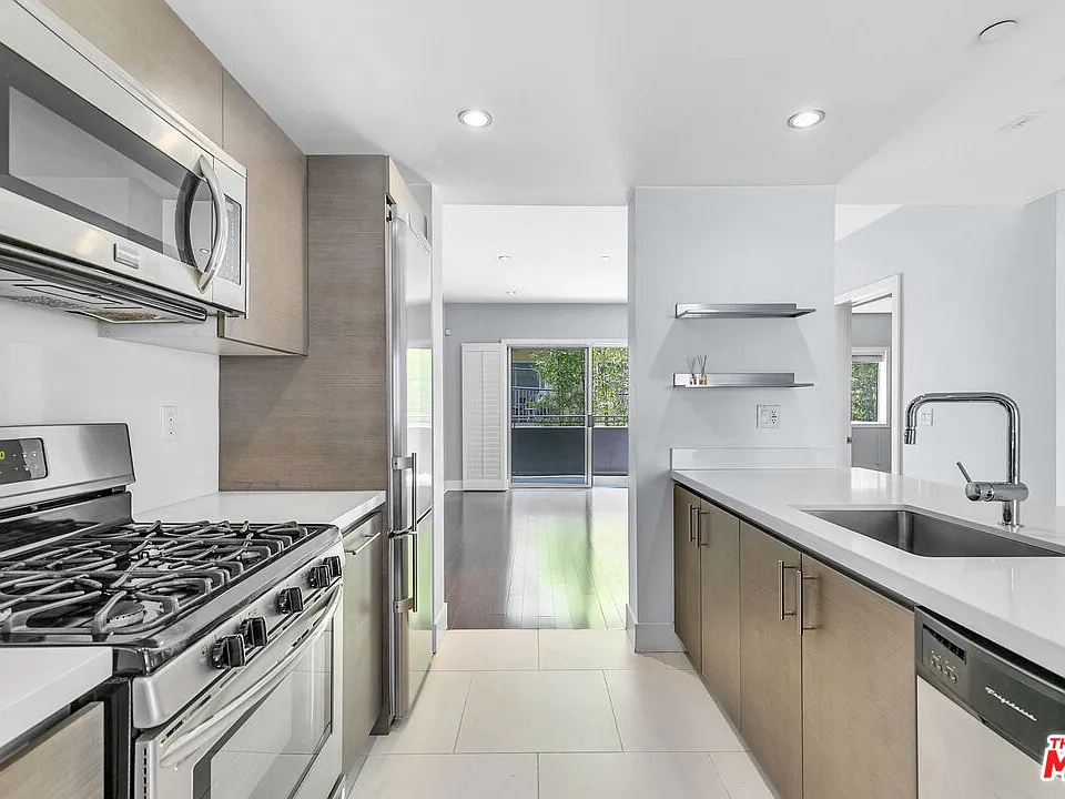 1730 Sawtelle Blvd #208