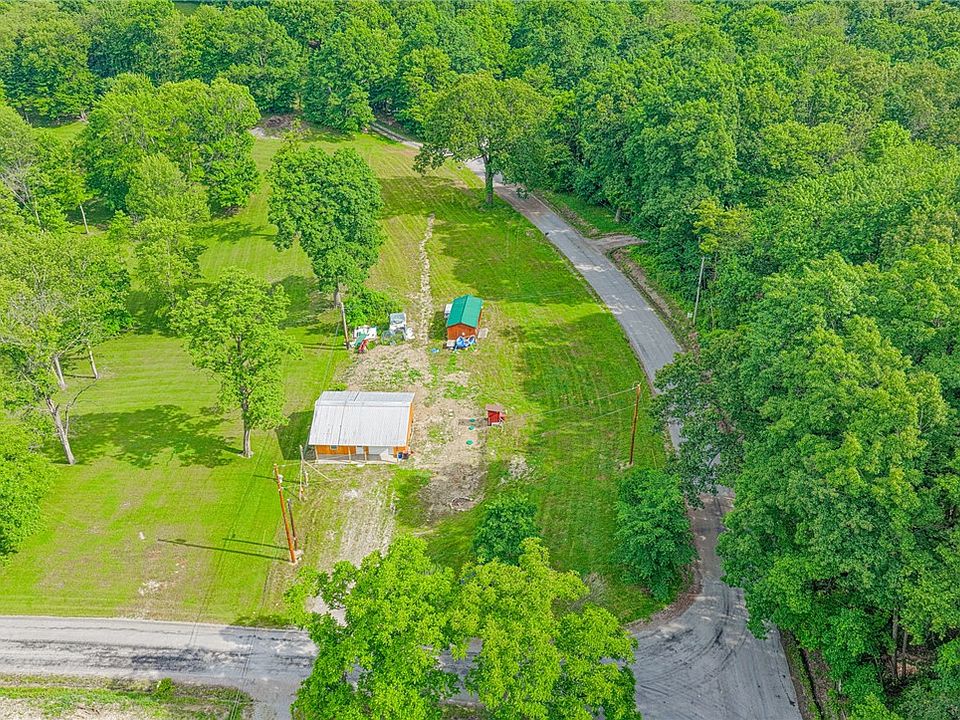 1st image of 325 Oakdale Rd