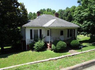 479 10th St, Bassett, VA 24055