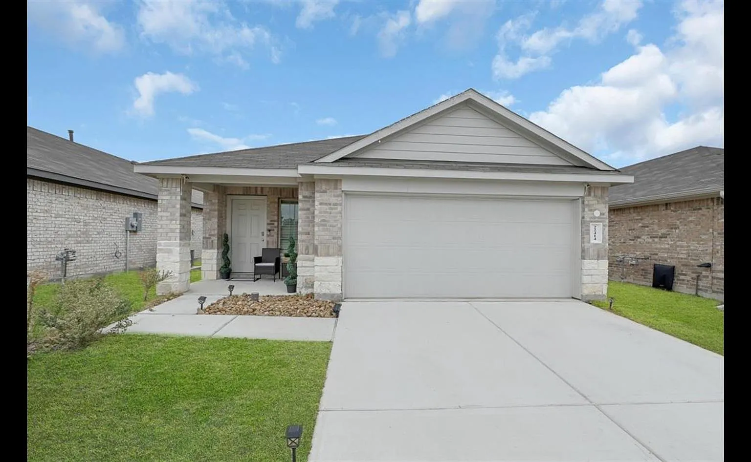 3 bed, 2.0 bath, 1530 sqft, $1,900 — Photo 1