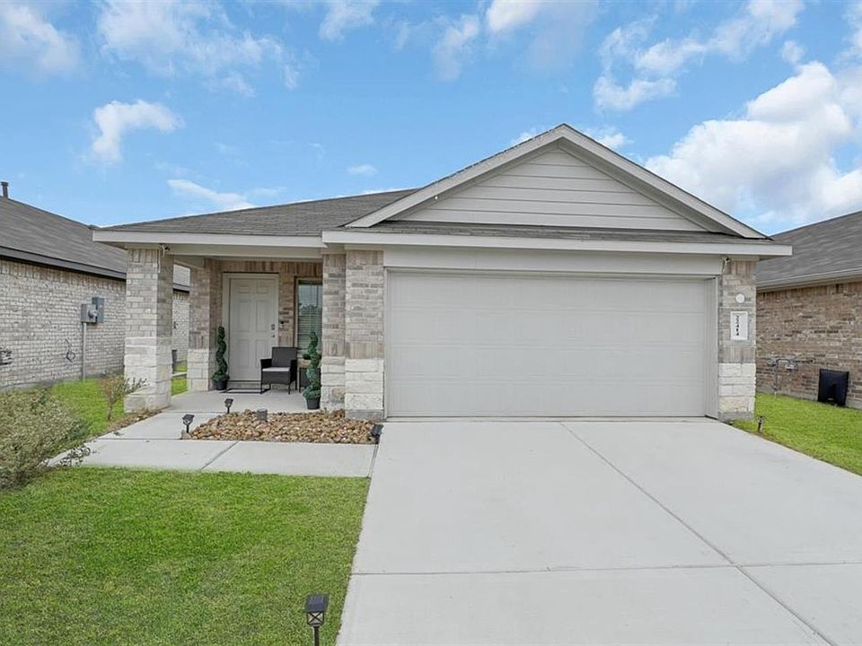 1st image of 22414 Goose Pasture Ln