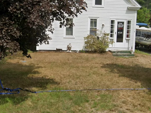 114 School St, Effingham, NH 03882