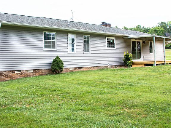 3rd image of 517 Deerfield Cir