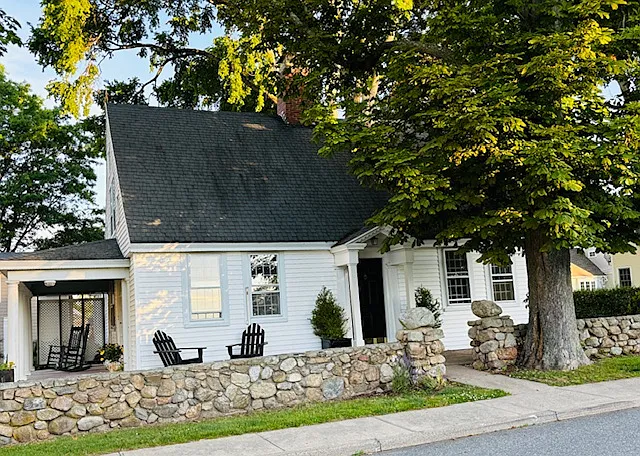 69 Waterside Ln — Photo 1