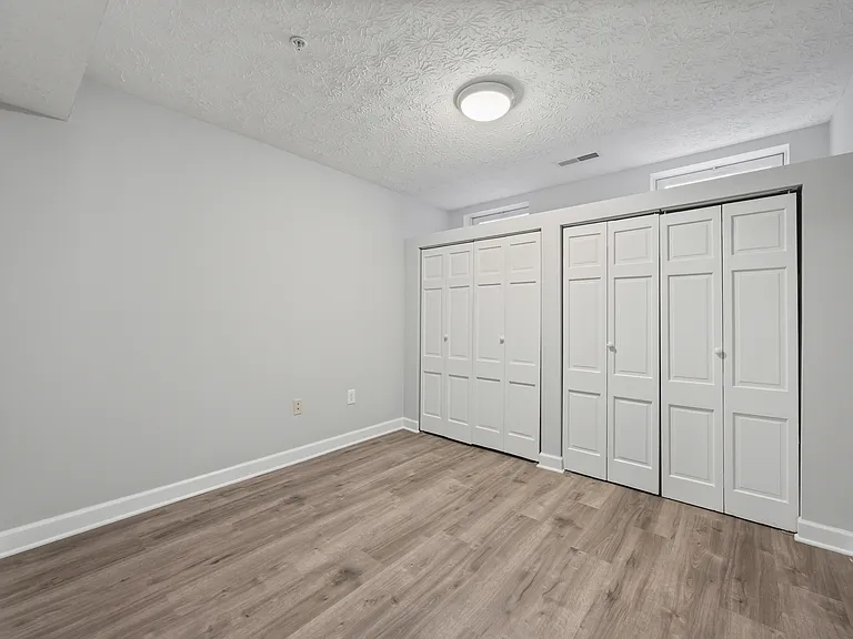 2716 Mapleview Ct — Photo 16