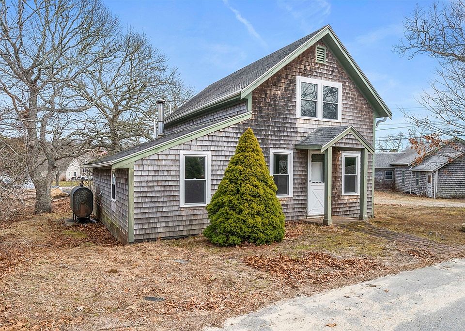 1st image of 3 Short Neck Rd