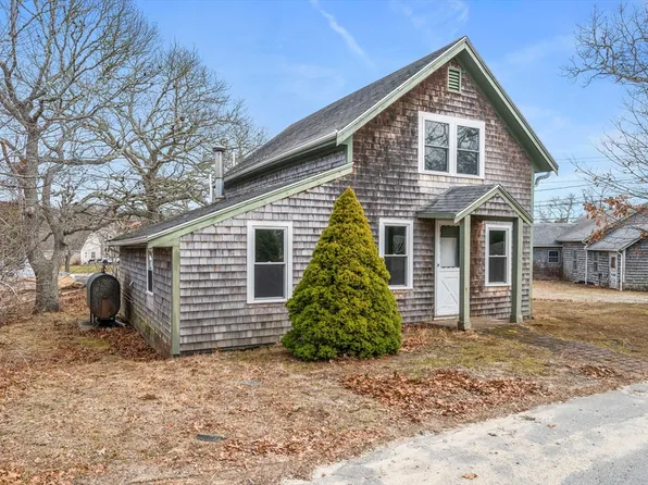 3 Short Neck Rd, Wareham, MA 02571