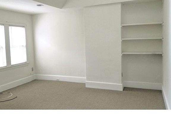 5th image of 1011 Park Pl APT C