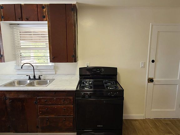 5th image of 504 W Flores St #Cdr07
