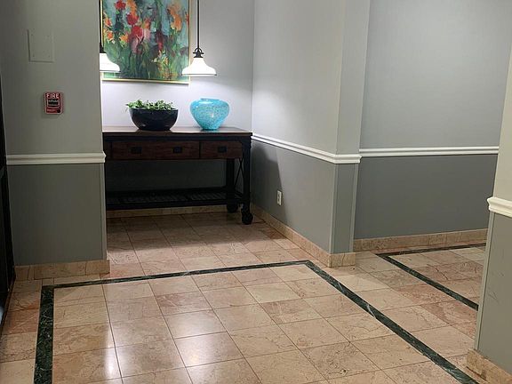 3rd image of 600 Roosevelt Blvd APT 405