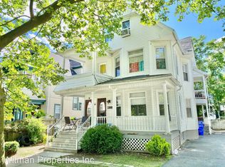 140 Yale St, Springfield, MA 01109