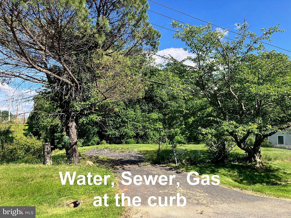 2nd image of 12313 Saint James Rd