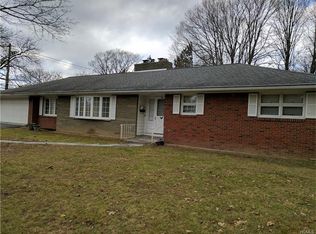 1 Hawthorn Ave, Warwick, NY 10990