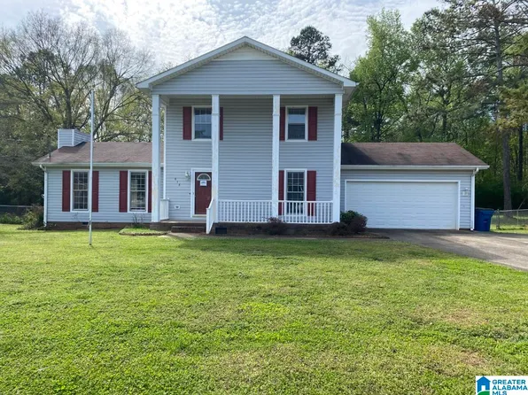 818 Thrash Ln, Anniston, AL 36207