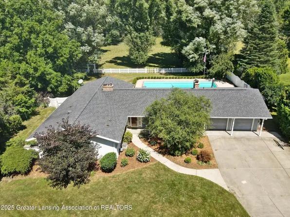 4668 Nakoma Dr, Okemos, MI 48864