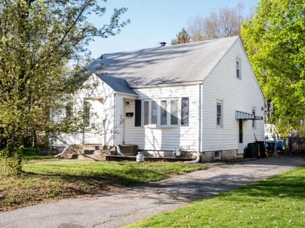 17 Mapledale Ave, Roxbury Twp., NJ 07876