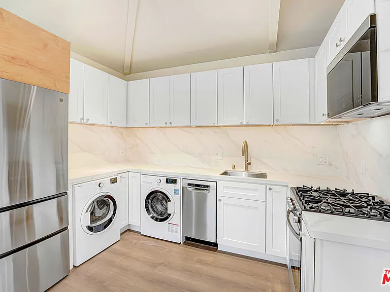 1130 Ashland Ave #B — Photo 4
