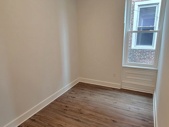 5th image of 719 Corinthian Ave #2R